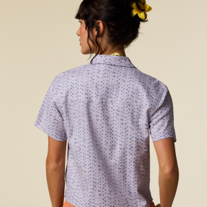 s26-w-afuera-button-up-shirt-print-shimmer-aster-2894.png